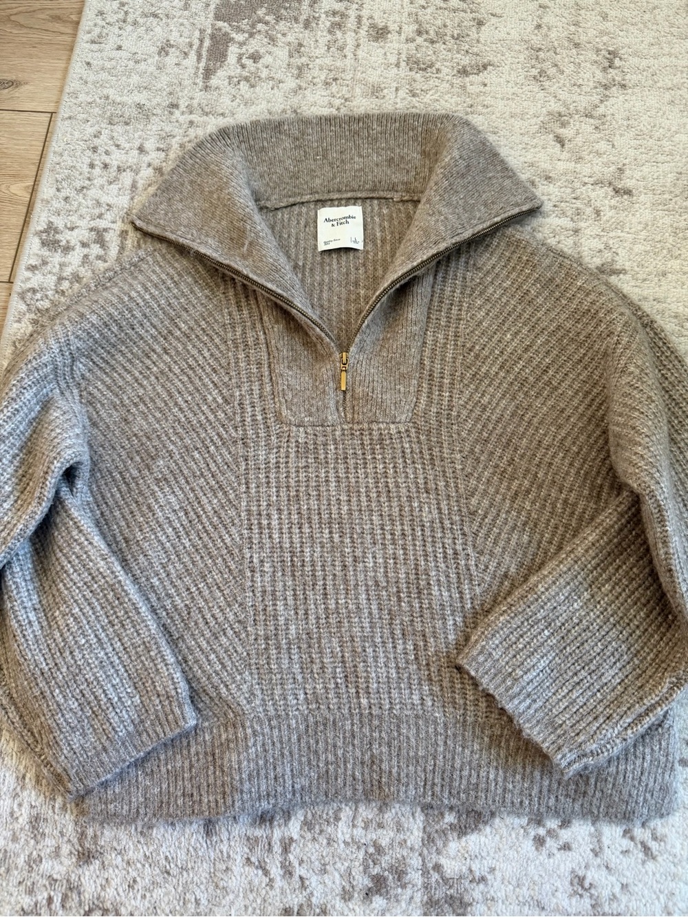 Women’s Abercrombie & Fitch Cropped Sweatee